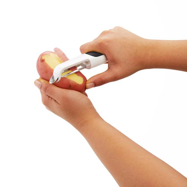 Zyliss Smooth Glide Swivel Peeler GOODS M&S