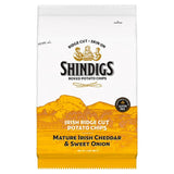 Shindigs Irish Ridge Cut Kartoffelchips, gereifter irischer Cheddar, süße Zwiebeln, 90 g