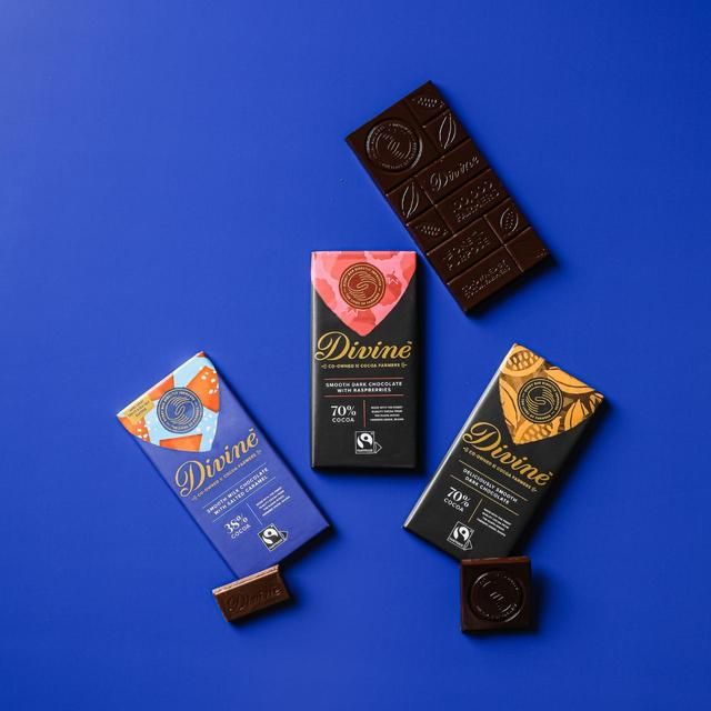 Divine 70% Dark Chocolate with Raspberry 90g