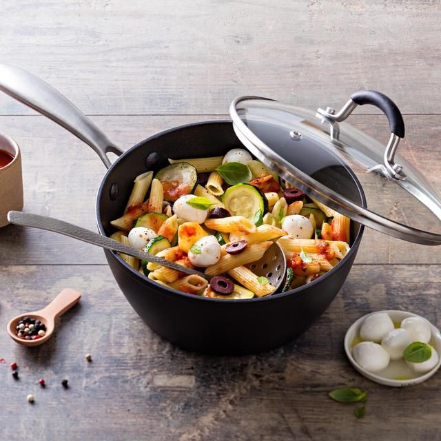 Pyrex Zero Scratch Saucepan & Lid 16cm