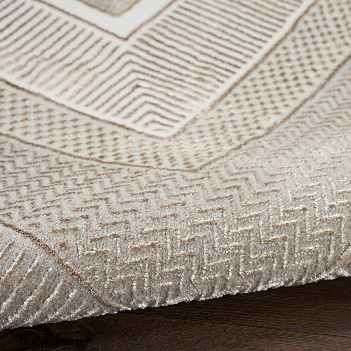 Glitz Ivory Border Runner, 69 x 229 cm - McGrocer