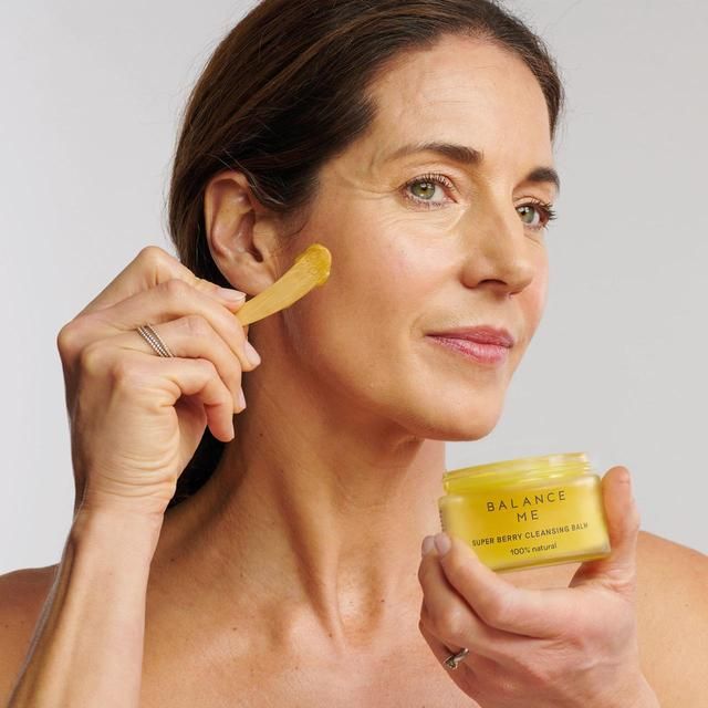 Balance Me Super Berry Cleansing Balm   100g - McGrocer