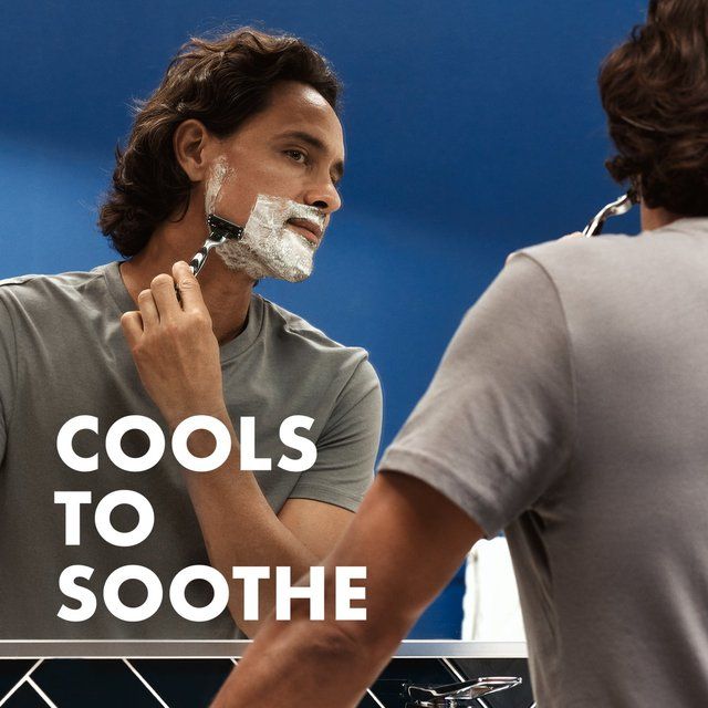 Gillette Series Shaving Gel with Aloe Sensitive Skin   200ml