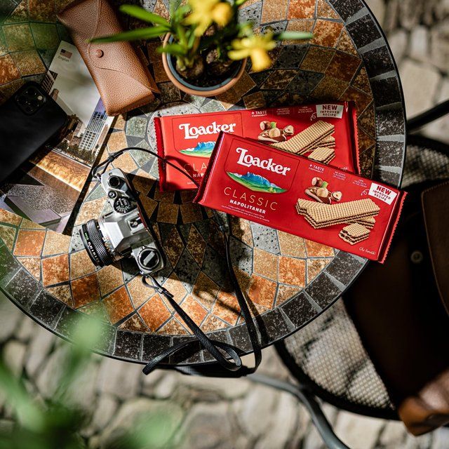 Loacker Napolitaner Hazelnut Cream Wafer   90g