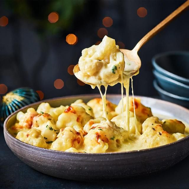 M&amp;amp;S Cauliflower Cheese Family Pack   900g