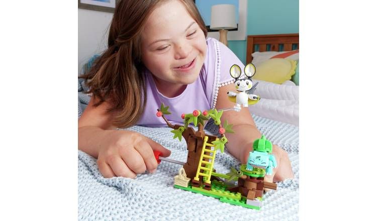 MEGA Pok&amp;eacute;mon Emolga &amp;amp; Bulbasaur Charming Woods Building Set