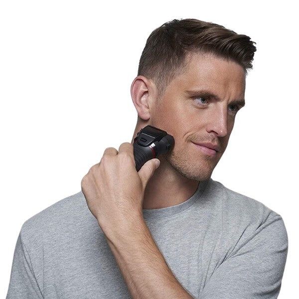Panasonic ES-LL21 Wet &amp;amp; Dry Electric 3-Blade Shaver for Men